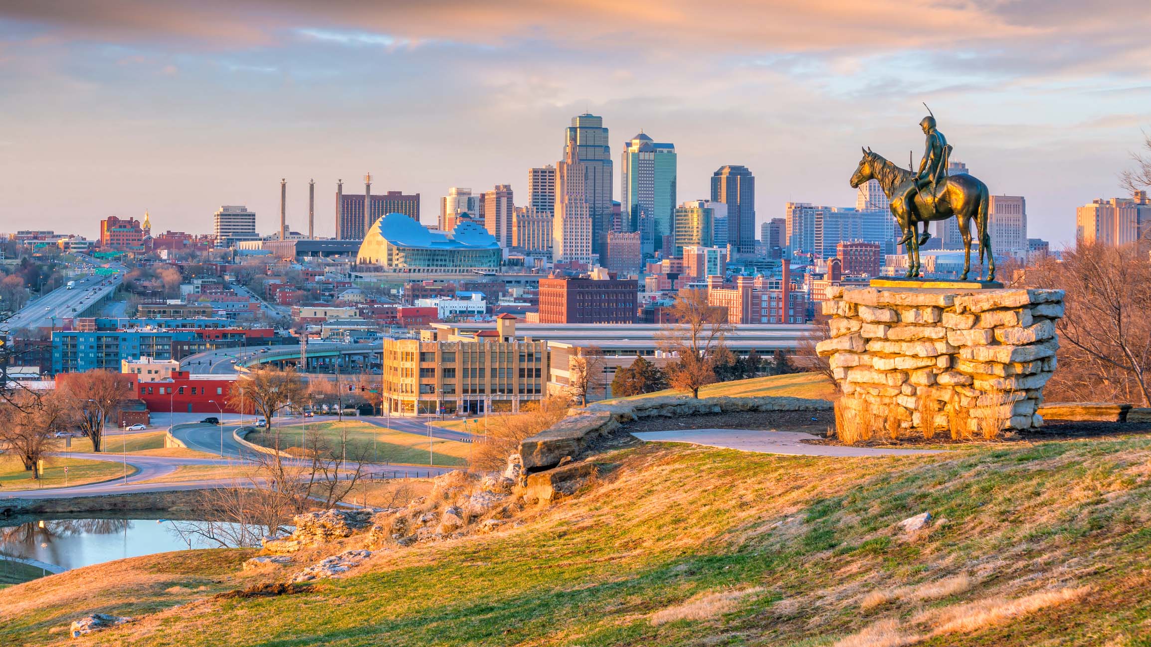 Kansas City, Kansas Landmark and City Skyline